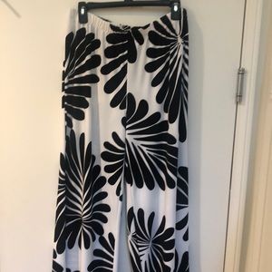 Women’s wide leg pants